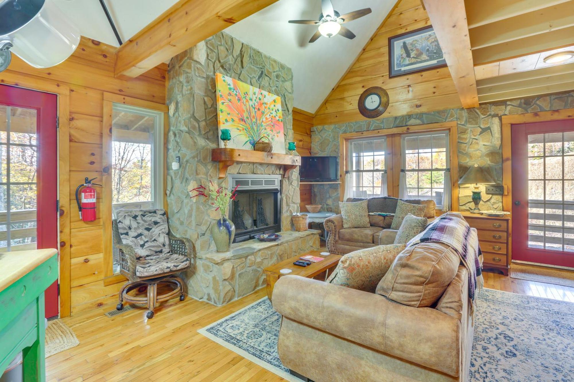 Charming Fancy Gap Cabin With Deck And Gas Grill! Εξωτερικό φωτογραφία